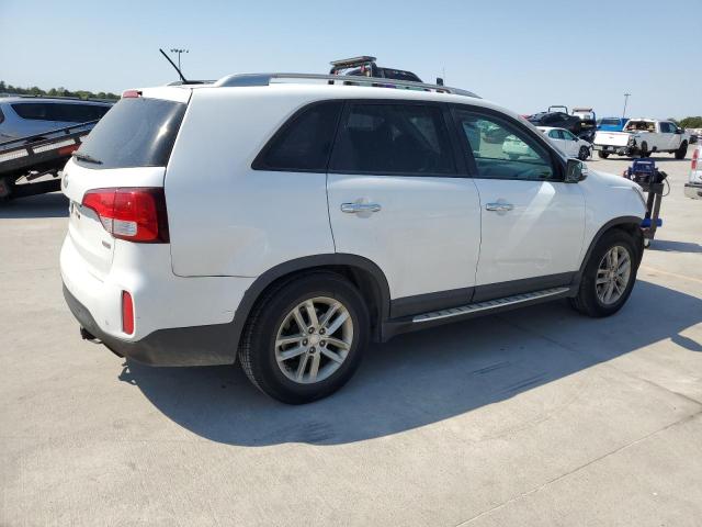 Photo 2 VIN: 5XYKT4A62FG556761 - KIA SORENTO LX 