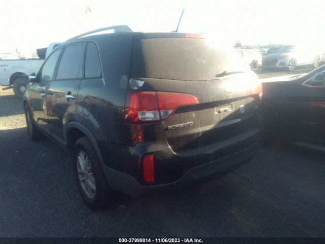 Photo 2 VIN: 5XYKT4A62FG633354 - KIA SORENTO 