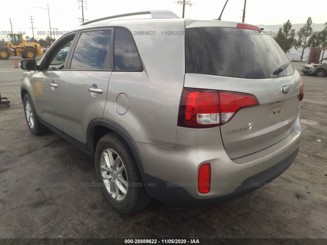 Photo 2 VIN: 5XYKT4A62FG657847 - KIA SORENTO 