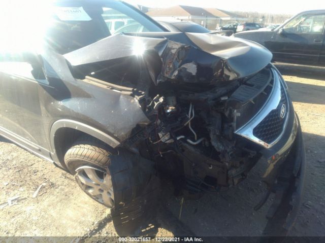 Photo 5 VIN: 5XYKT4A63CG216997 - KIA SORENTO 