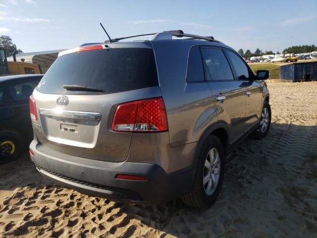 Photo 3 VIN: 5XYKT4A63DG340253 - KIA SORENTO LX 