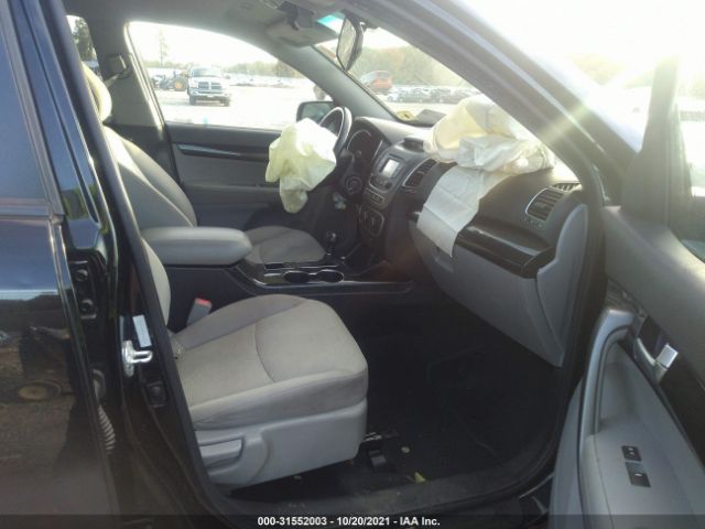 Photo 4 VIN: 5XYKT4A63EG469174 - KIA SORENTO 