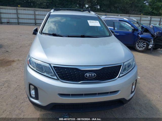 Photo 5 VIN: 5XYKT4A63FG556381 - KIA SORENTO 