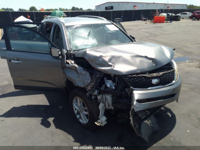 Photo 5 VIN: 5XYKT4A63FG558311 - KIA SORENTO 