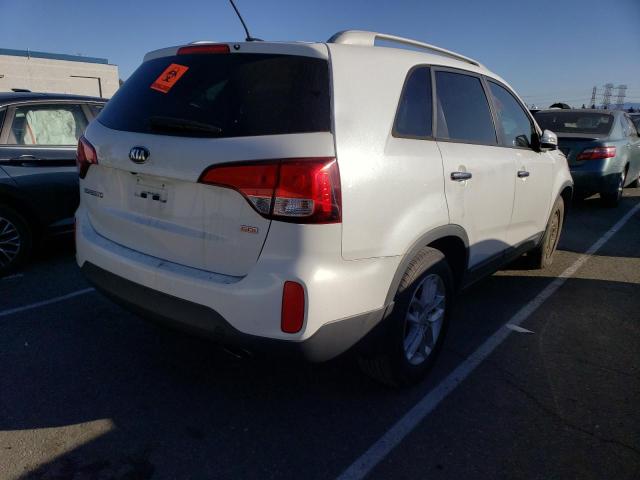 Photo 2 VIN: 5XYKT4A63FG614943 - KIA SORENTO LX 