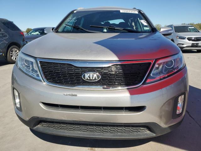 Photo 4 VIN: 5XYKT4A63FG615283 - KIA SORENTO LX 