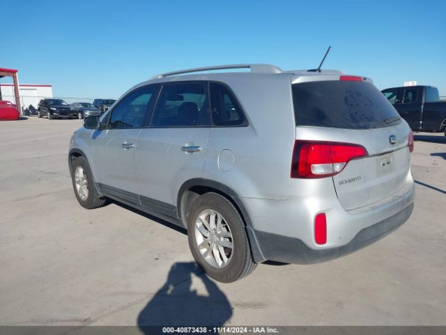 Photo 2 VIN: 5XYKT4A63FG630110 - KIA SORENTO 