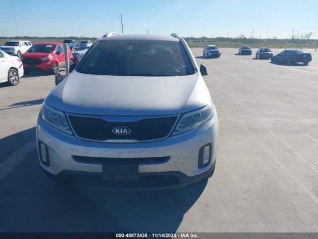 Photo 5 VIN: 5XYKT4A63FG630110 - KIA SORENTO 