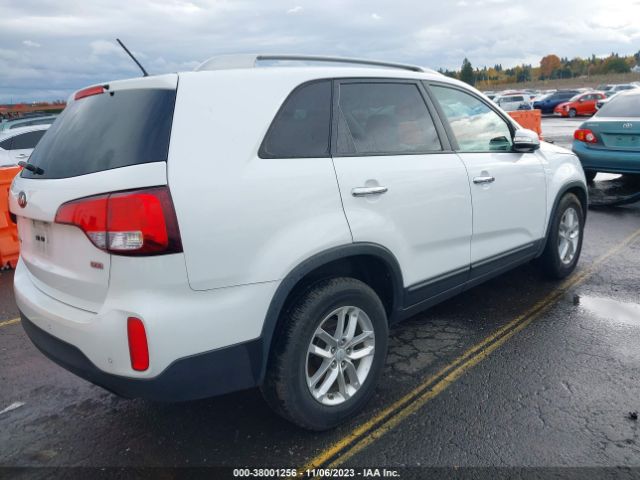 Photo 3 VIN: 5XYKT4A63FG658053 - KIA SORENTO 