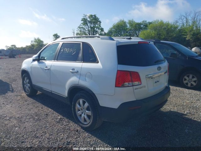 Photo 2 VIN: 5XYKT4A64CG211856 - KIA SORENTO 