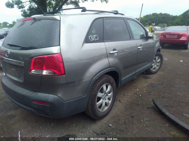 Photo 3 VIN: 5XYKT4A64CG268798 - KIA SORENTO 