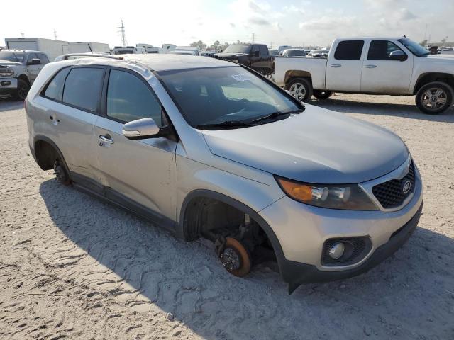 Photo 3 VIN: 5XYKT4A64DG357658 - KIA SORENTO LX 