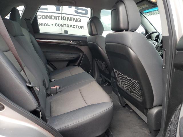 Photo 10 VIN: 5XYKT4A64DG373696 - KIA SORENTO 