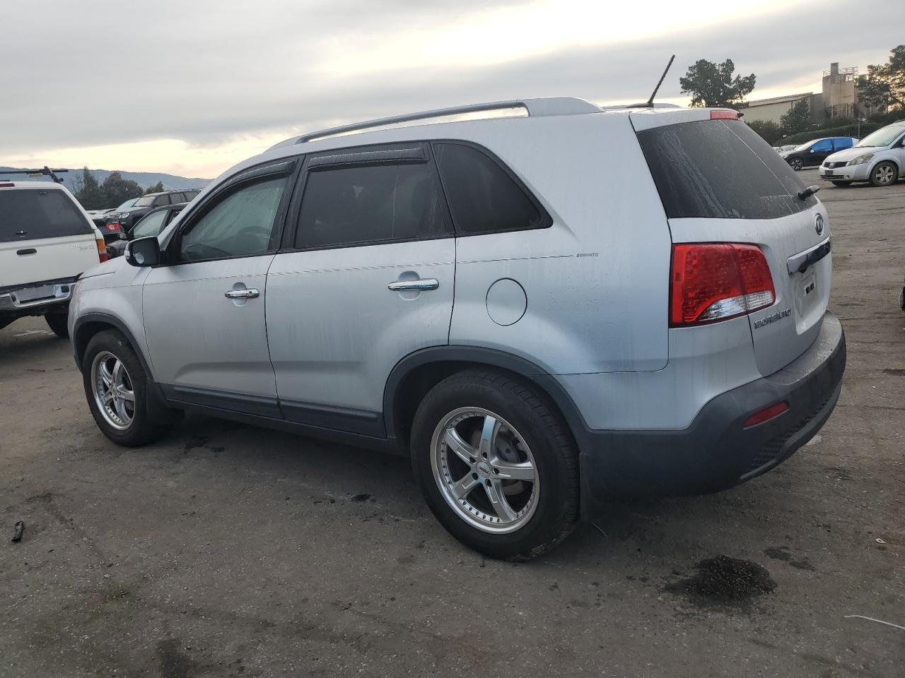 Photo 1 VIN: 5XYKT4A64DG414165 - KIA SORENTO 