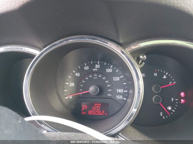 Photo 6 VIN: 5XYKT4A64DG420077 - KIA SORENTO 