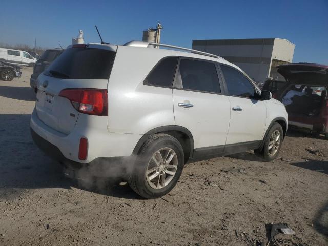 Photo 2 VIN: 5XYKT4A64EG447619 - KIA SORENTO LX 