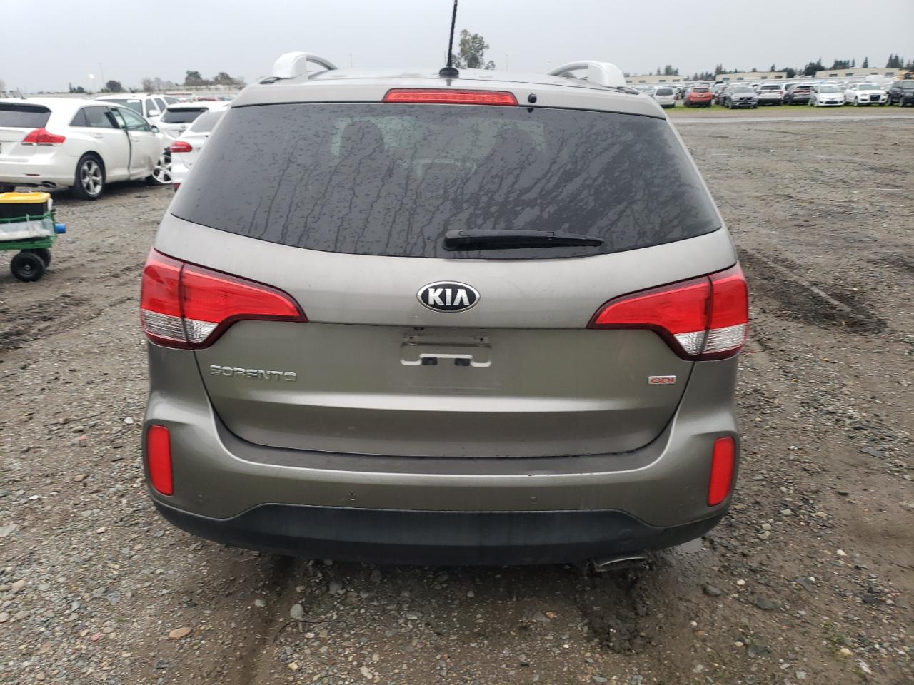 Photo 5 VIN: 5XYKT4A64EG458314 - KIA SORENTO 