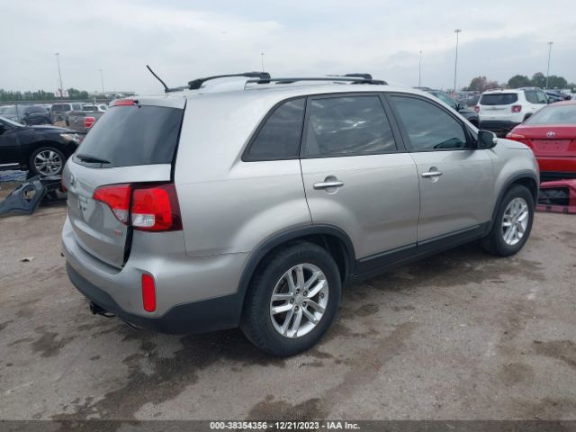 Photo 3 VIN: 5XYKT4A64EG511819 - KIA SORENTO 