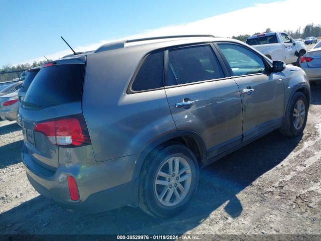 Photo 3 VIN: 5XYKT4A64FG593231 - KIA SORENTO 