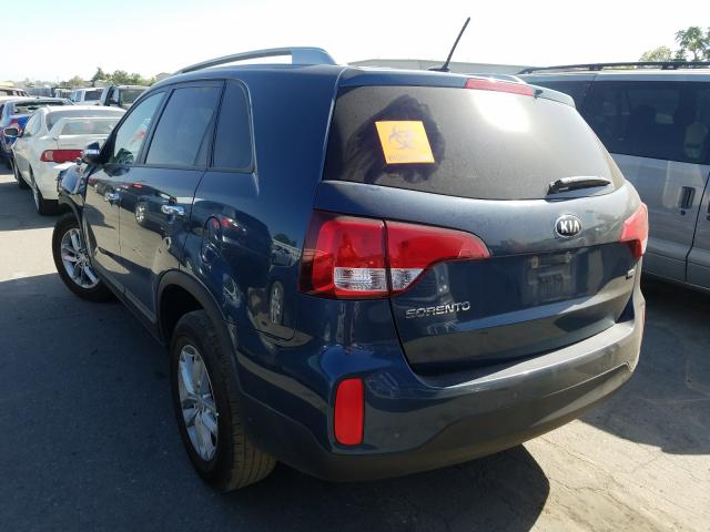 Photo 2 VIN: 5XYKT4A64FG604793 - KIA SORENTO LX 