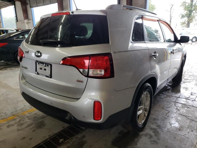 Photo 3 VIN: 5XYKT4A64FG627944 - KIA SORENTO LX 