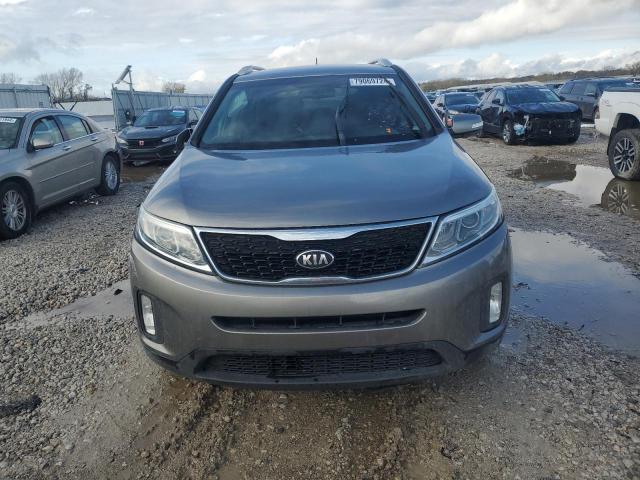 Photo 4 VIN: 5XYKT4A64FG649135 - KIA SORENTO LX 