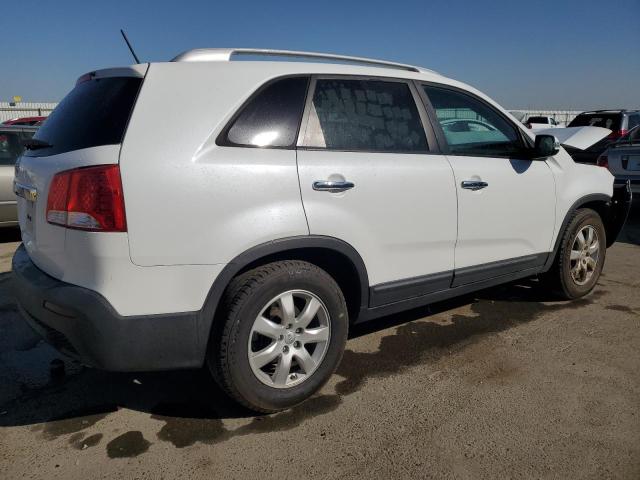 Photo 2 VIN: 5XYKT4A65DG415213 - KIA SORENTO LX 