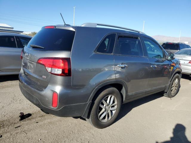 Photo 2 VIN: 5XYKT4A65FG556222 - KIA SORENTO 