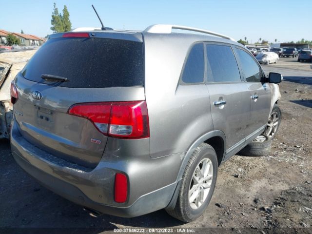 Photo 3 VIN: 5XYKT4A65FG592881 - KIA SORENTO 