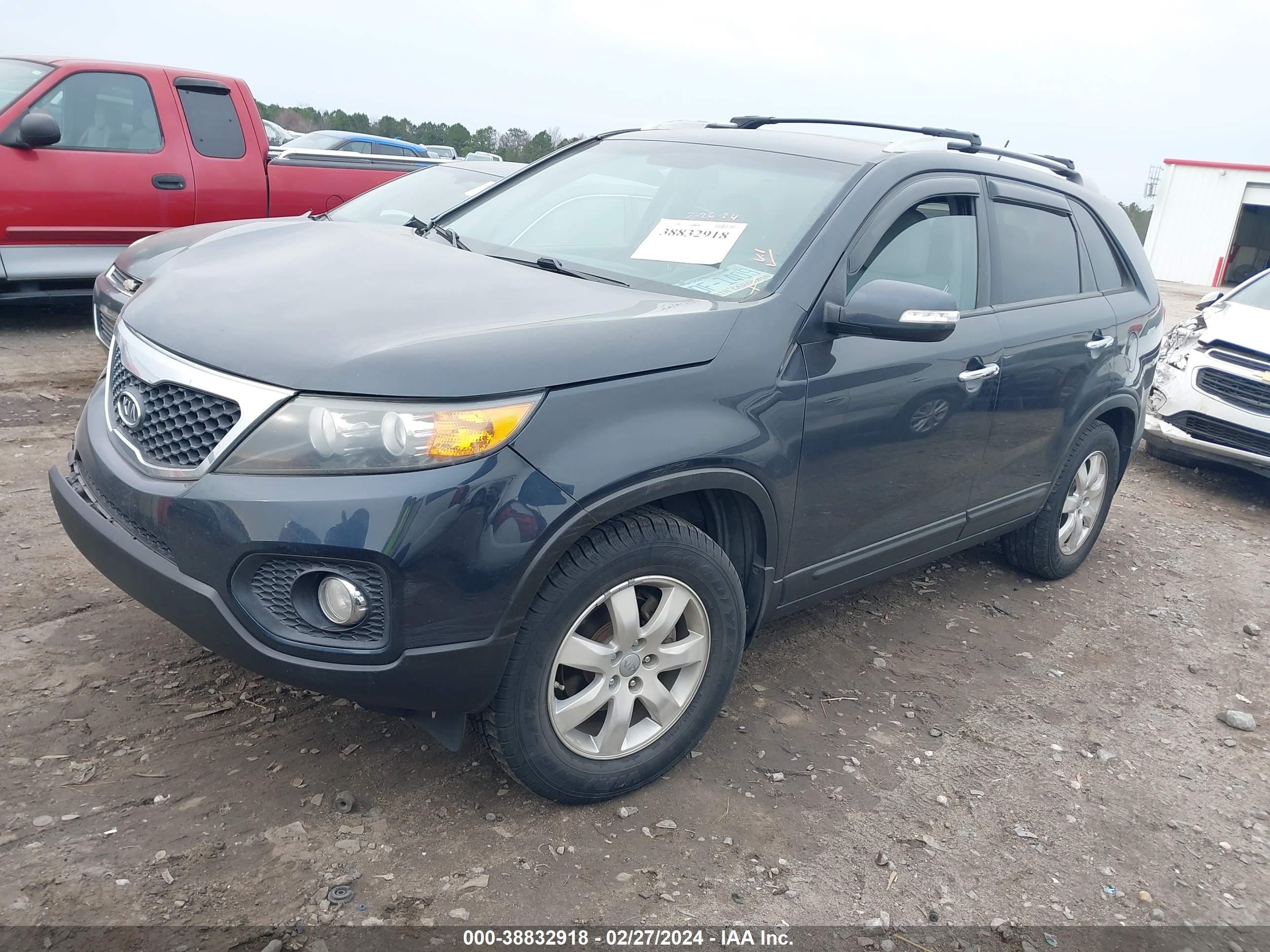 Photo 1 VIN: 5XYKT4A66DG334480 - KIA SORENTO 