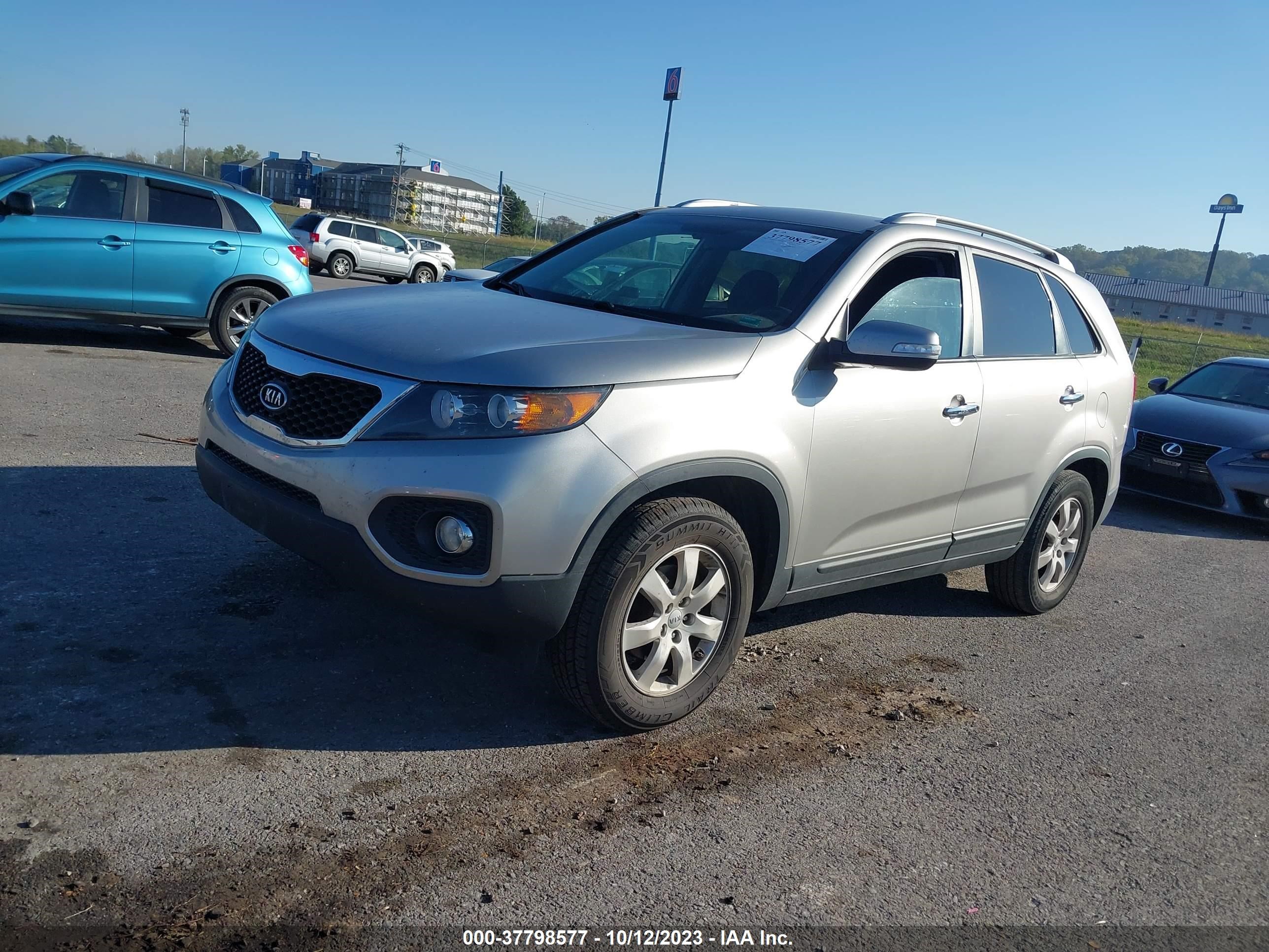 Photo 1 VIN: 5XYKT4A66DG409128 - KIA SORENTO 