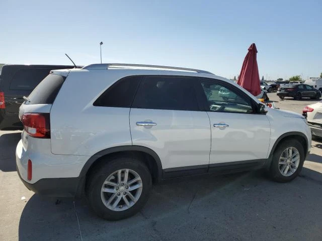 Photo 2 VIN: 5XYKT4A66EG475244 - KIA SORENTO LX 