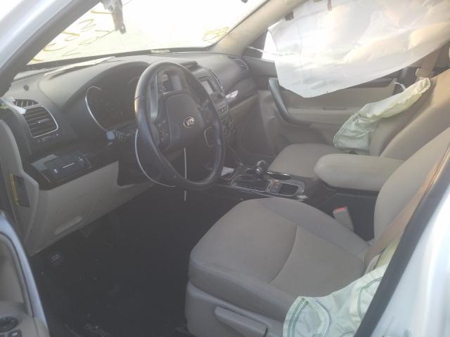 Photo 4 VIN: 5XYKT4A66FG566905 - KIA SORENTO LX 