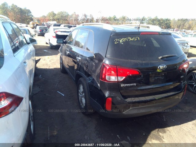 Photo 2 VIN: 5XYKT4A66FG658595 - KIA SORENTO 