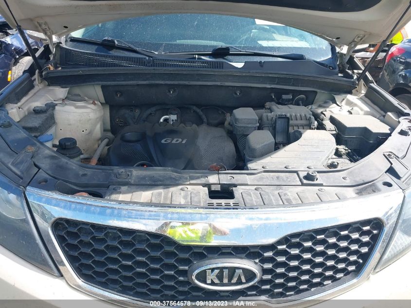 Photo 9 VIN: 5XYKT4A67CG215934 - KIA SORENTO 