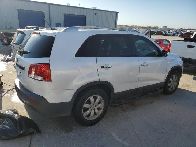 Photo 2 VIN: 5XYKT4A67CG266558 - KIA SORENTO 