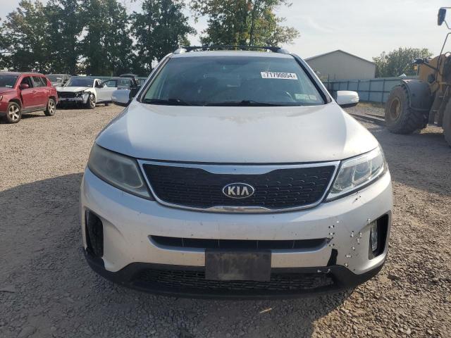 Photo 4 VIN: 5XYKT4A67EG485801 - KIA SORENTO LX 