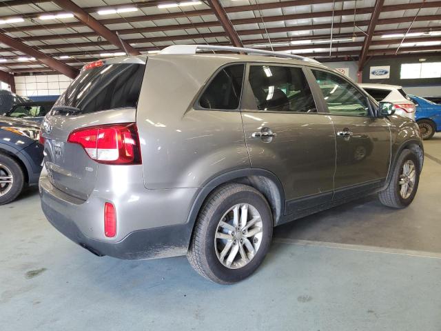 Photo 2 VIN: 5XYKT4A67EG489637 - KIA SORENTO LX 