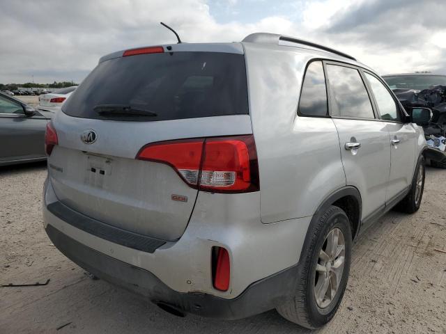 Photo 3 VIN: 5XYKT4A67EG533717 - KIA SORENTO LX 