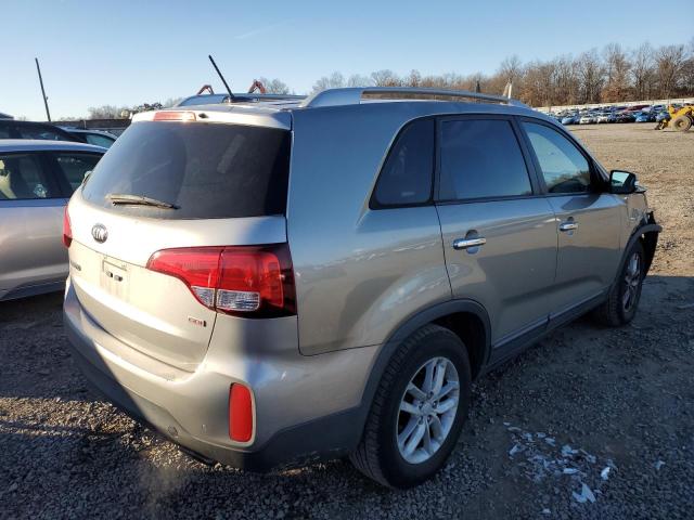 Photo 2 VIN: 5XYKT4A67FG654197 - KIA SORENTO LX 