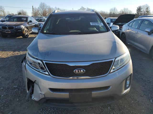 Photo 4 VIN: 5XYKT4A67FG654197 - KIA SORENTO LX 