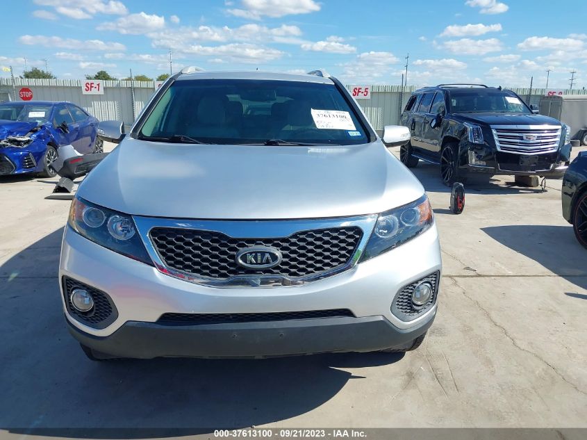 Photo 12 VIN: 5XYKT4A68CG266200 - KIA SORENTO 