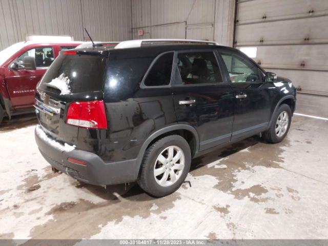 Photo 3 VIN: 5XYKT4A68DG328793 - KIA SORENTO 