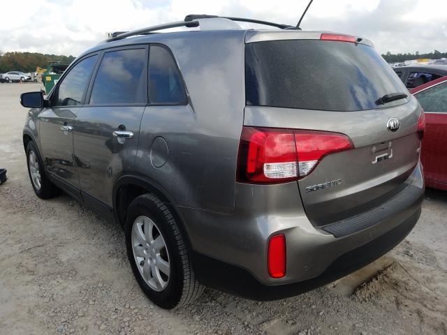 Photo 2 VIN: 5XYKT4A68FG551418 - KIA SORENTO LX 