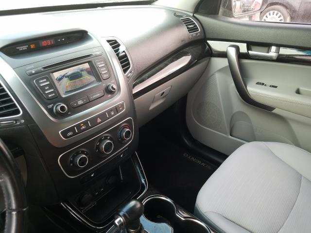 Photo 8 VIN: 5XYKT4A68FG551418 - KIA SORENTO LX 