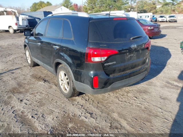 Photo 2 VIN: 5XYKT4A68FG633715 - KIA SORENTO 