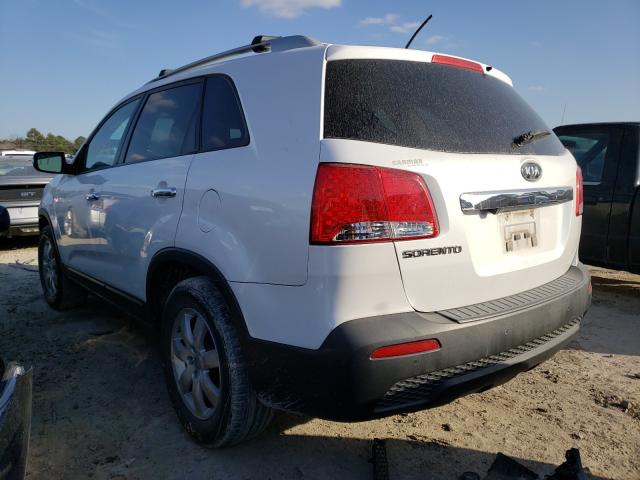 Photo 2 VIN: 5XYKT4A69DG355579 - KIA SORENTO LX 