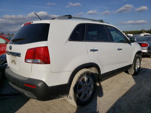 Photo 3 VIN: 5XYKT4A69DG355579 - KIA SORENTO LX 