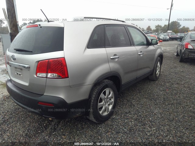 Photo 3 VIN: 5XYKT4A69DG364394 - KIA SORENTO 