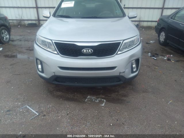 Photo 5 VIN: 5XYKT4A69EG459667 - KIA SORENTO 